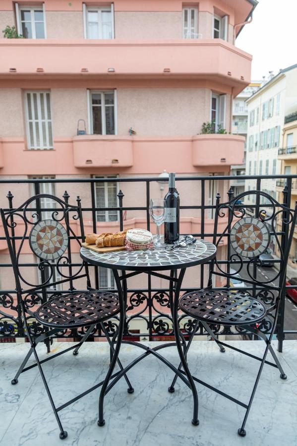 Lovely Apartment With Terrace Nice Centre Buitenkant foto